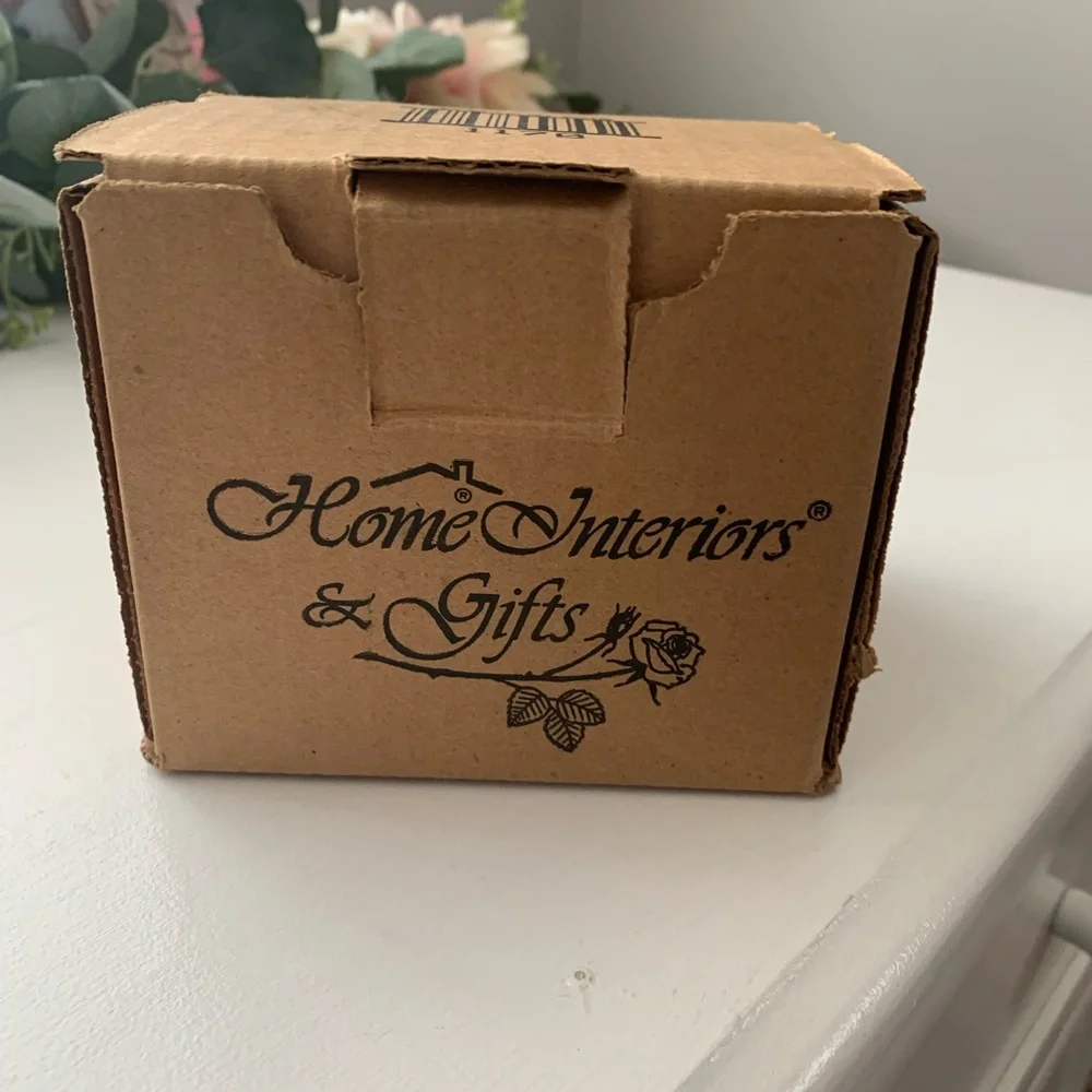 New In Box Home Interiors Elephant Pair